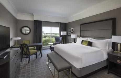 Luxury Grand Deluxe King Hotel Room at 巴兰坦的, A Luxury Collection Hotel, 夏洛特 北卡罗莱纳 | Luxury Hotel | Luxury Resort | 水疗中心 | Golf | 餐厅 | 婚礼 | 会议